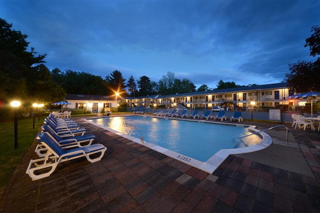 Turf And Spa Motel Saratoga Springs Zewnętrze zdjęcie
